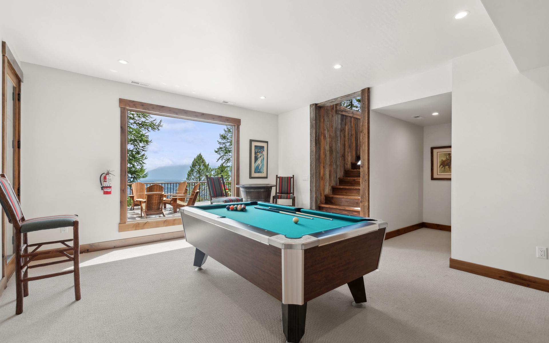 2424 Wolftail Pines