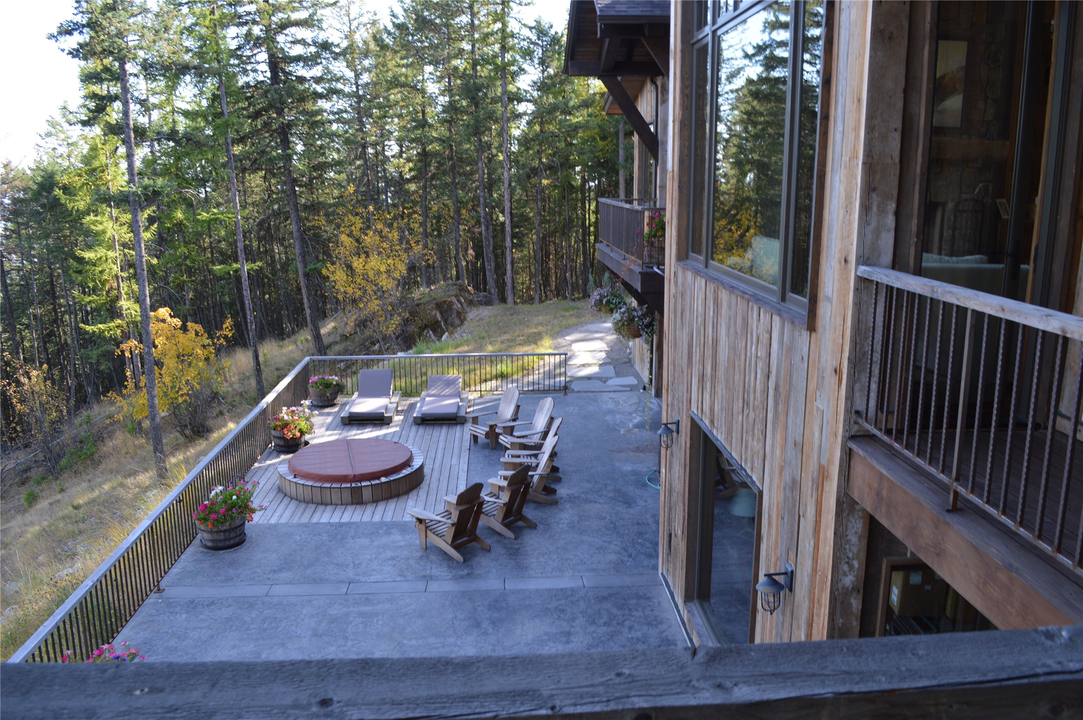 2424 Wolftail Pines