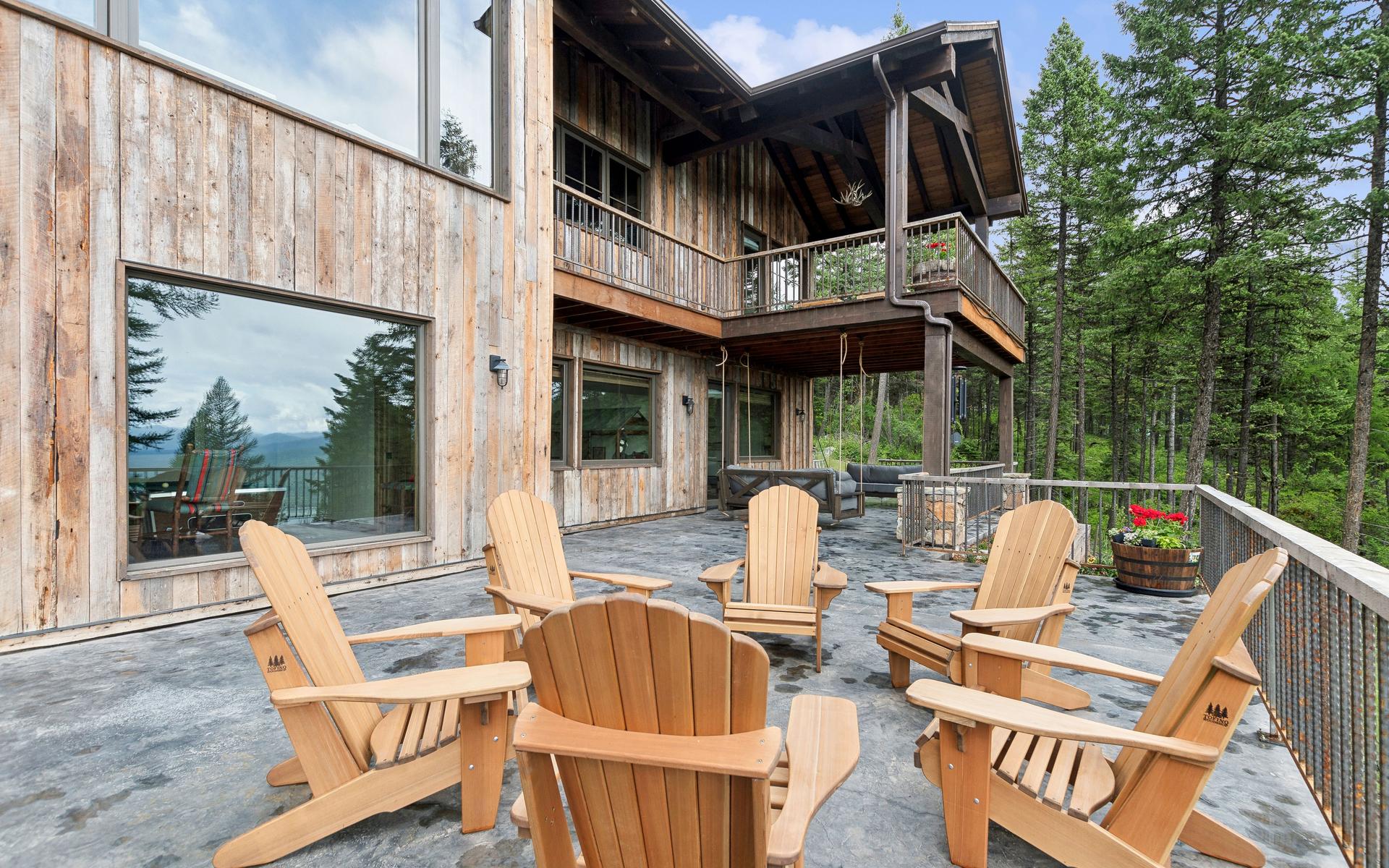 2424 Wolftail Pines