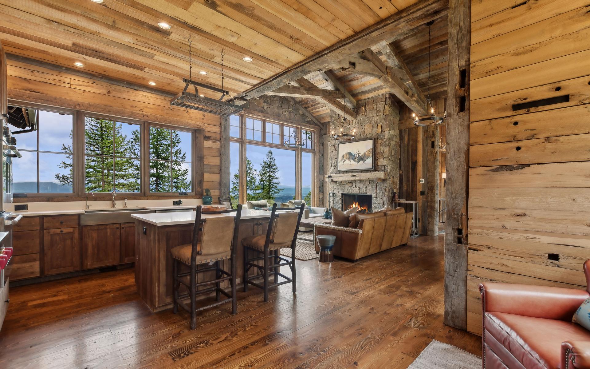 2424 Wolftail Pines