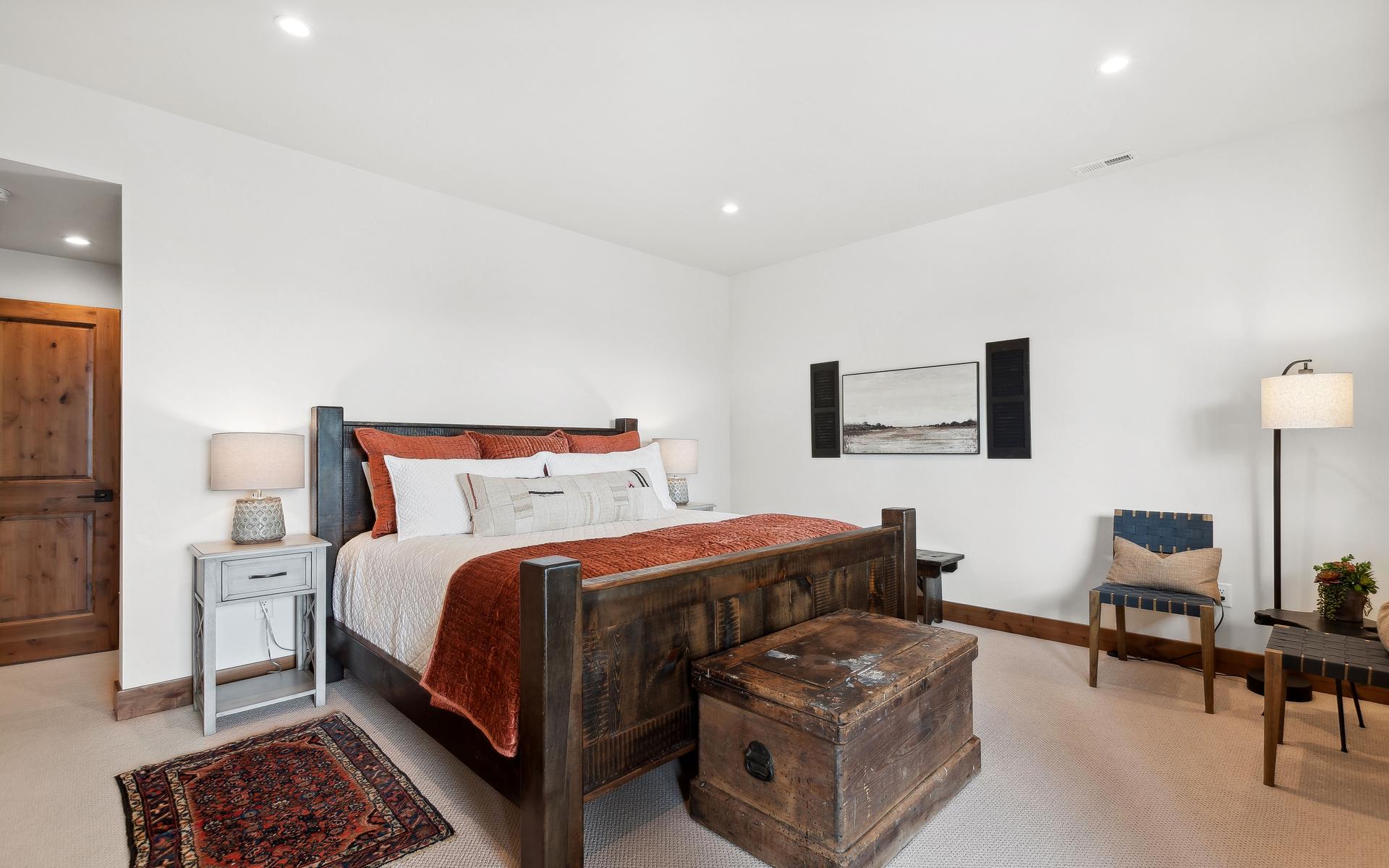 2424 Wolftail Pines