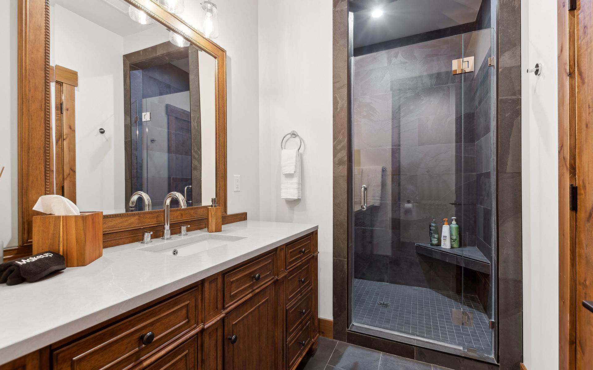 2424 Wolftail Pines