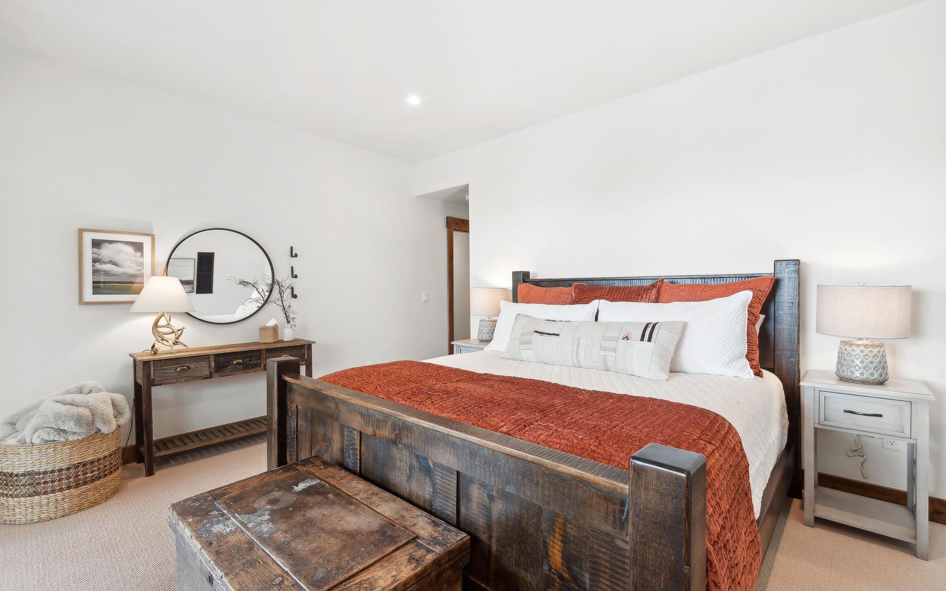 2424 Wolftail Pines