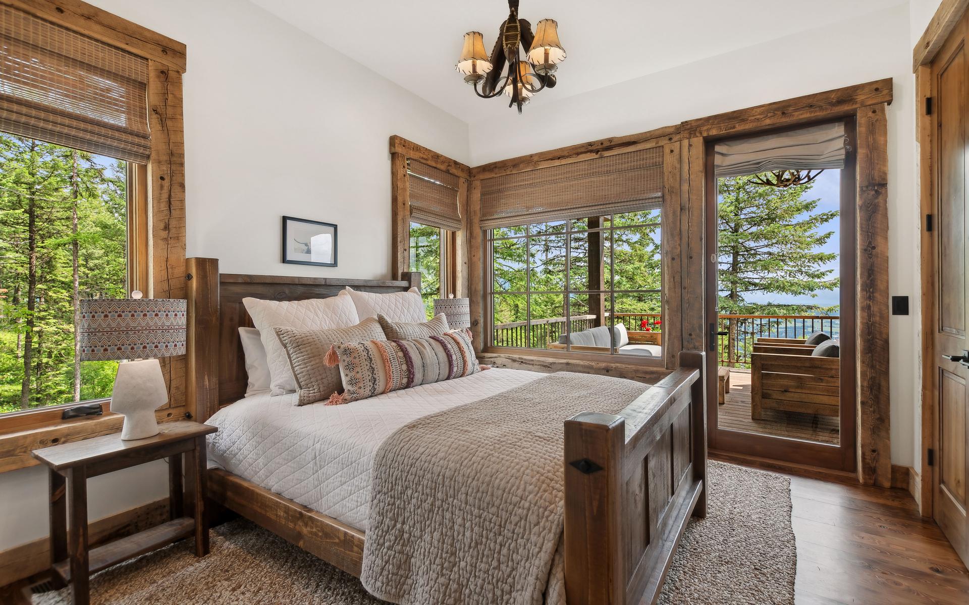 2424 Wolftail Pines