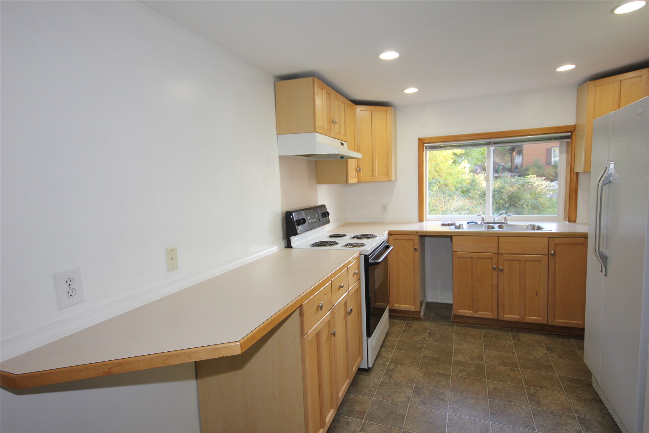 265 W 6th Street