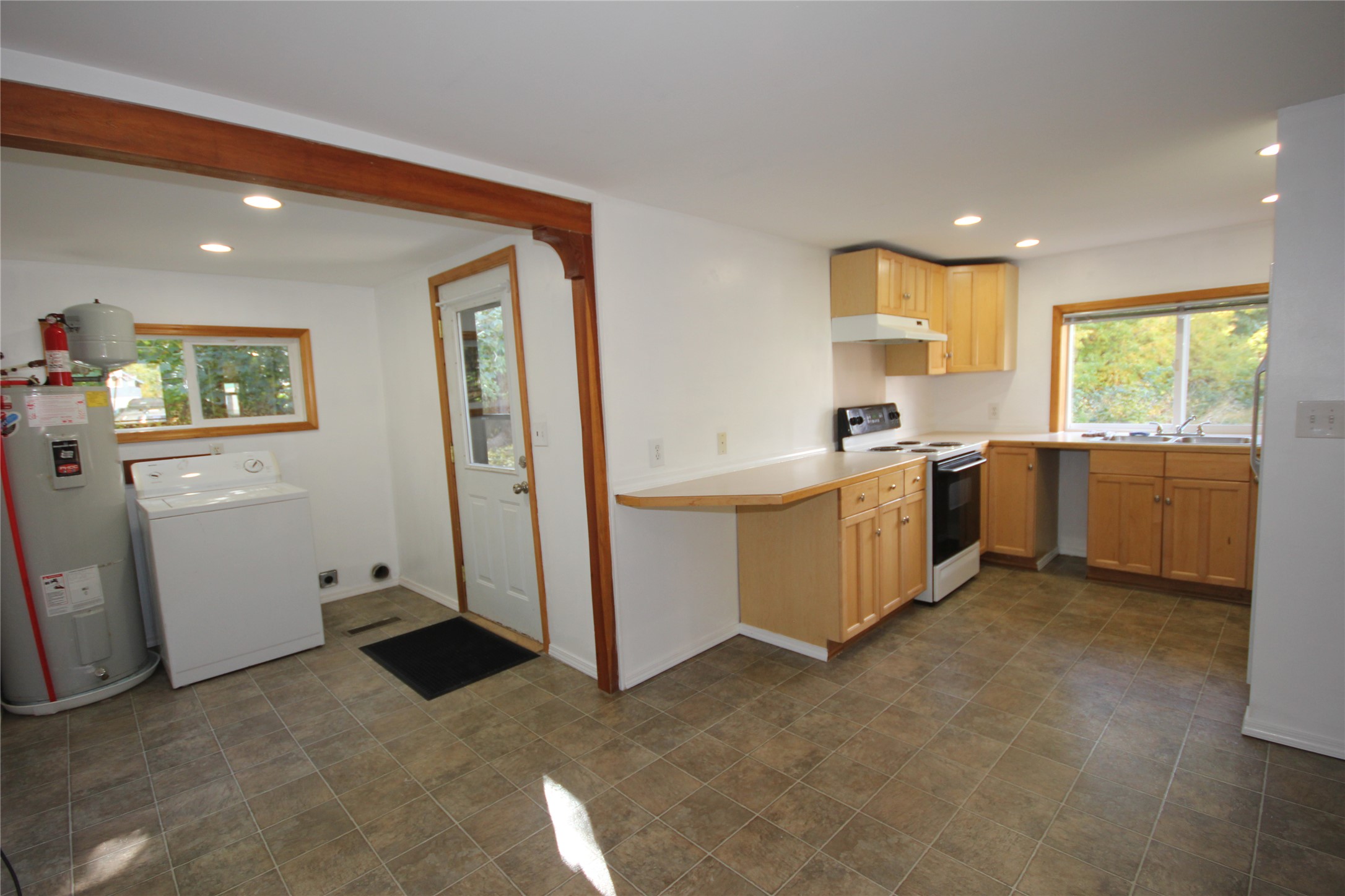 265 W 6th Street