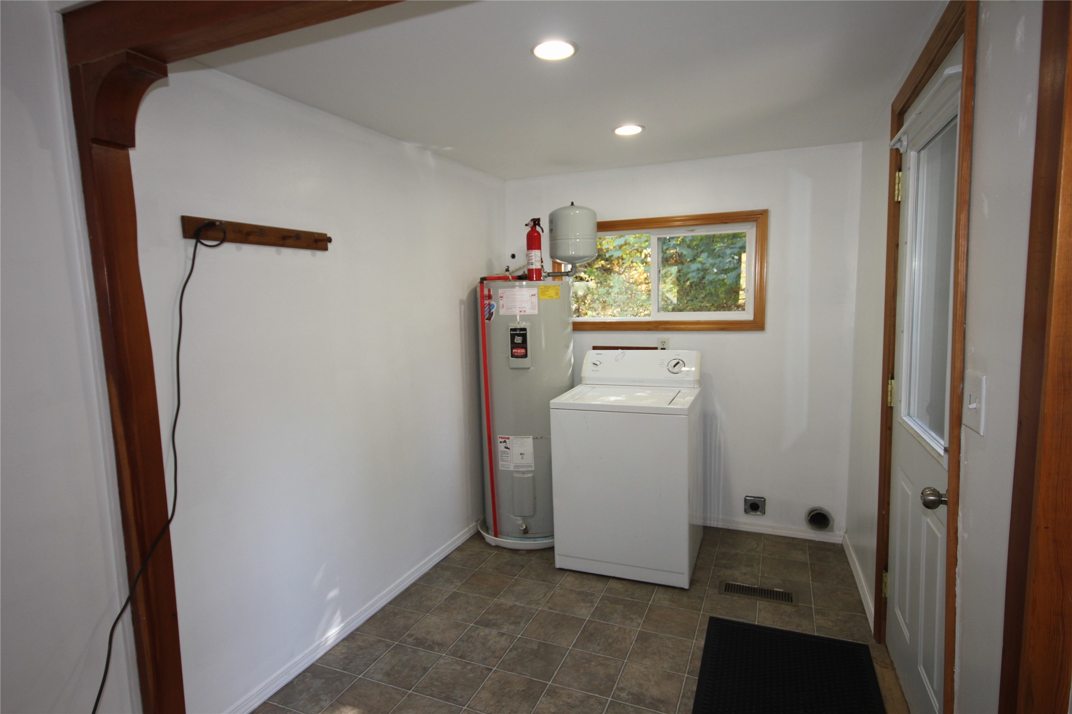 265 W 6th Street