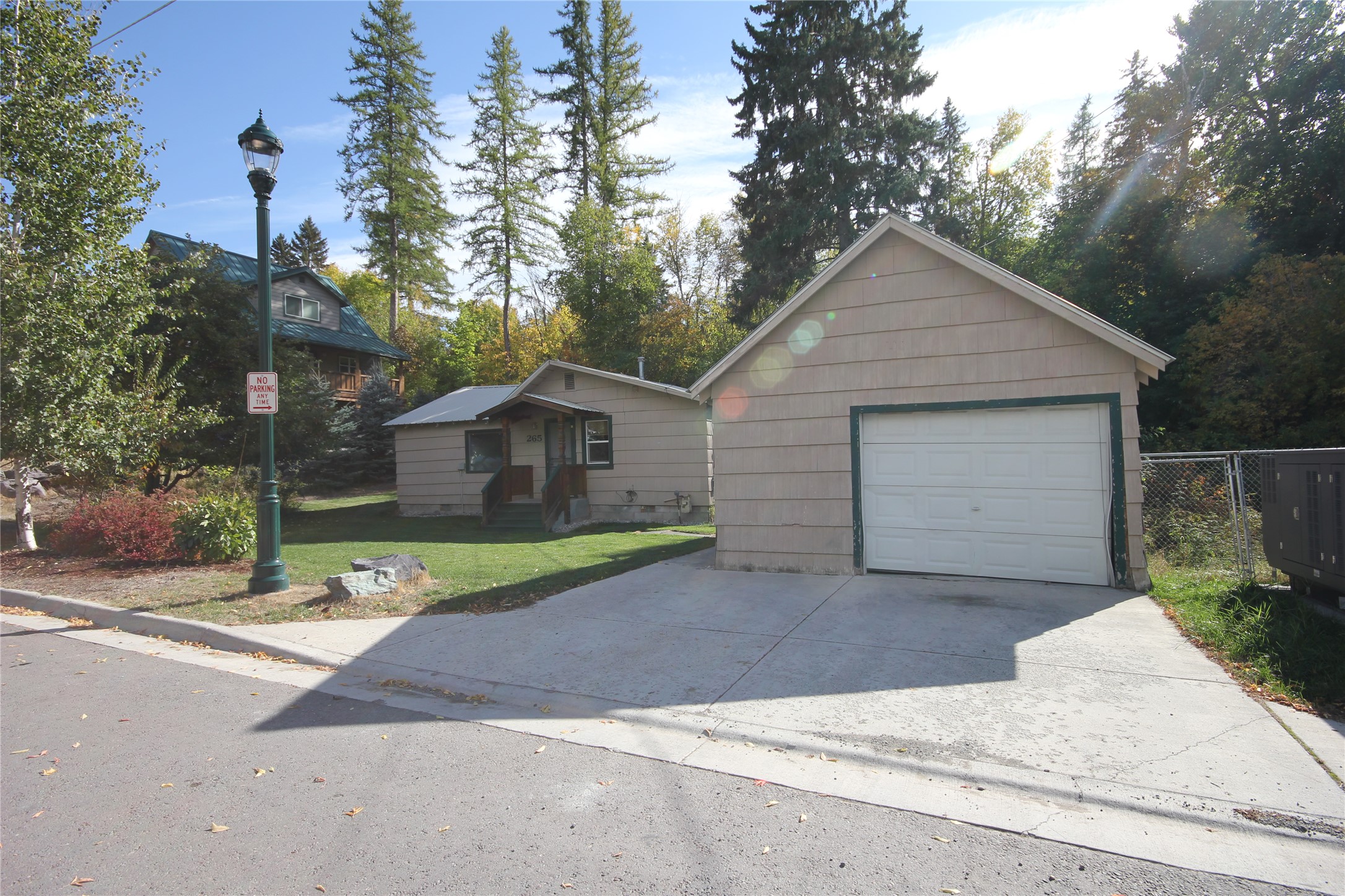 265 W 6th Street