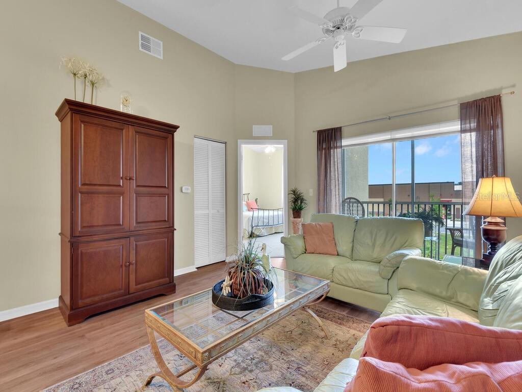 4117 BELLASOL CIR #122