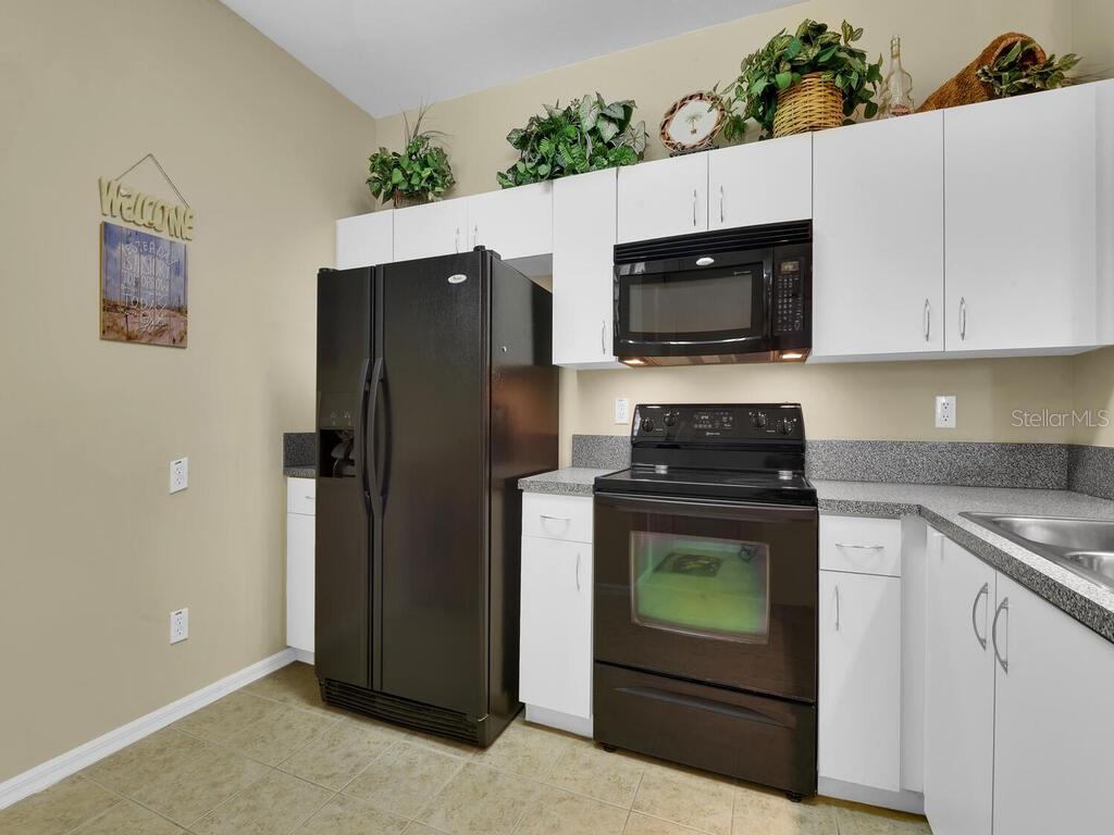 4117 BELLASOL CIR #122