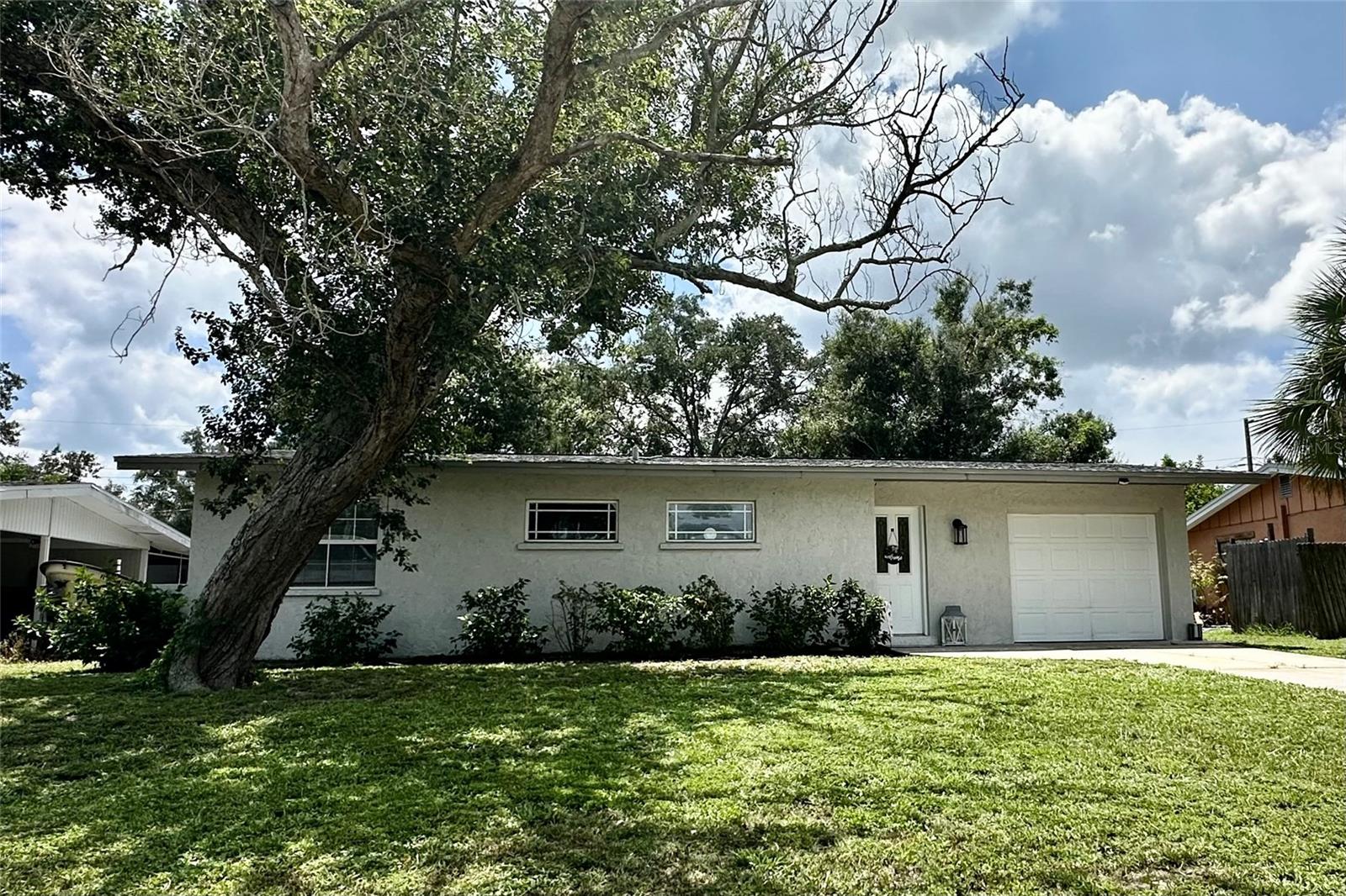 4928 BELL MEADE DR