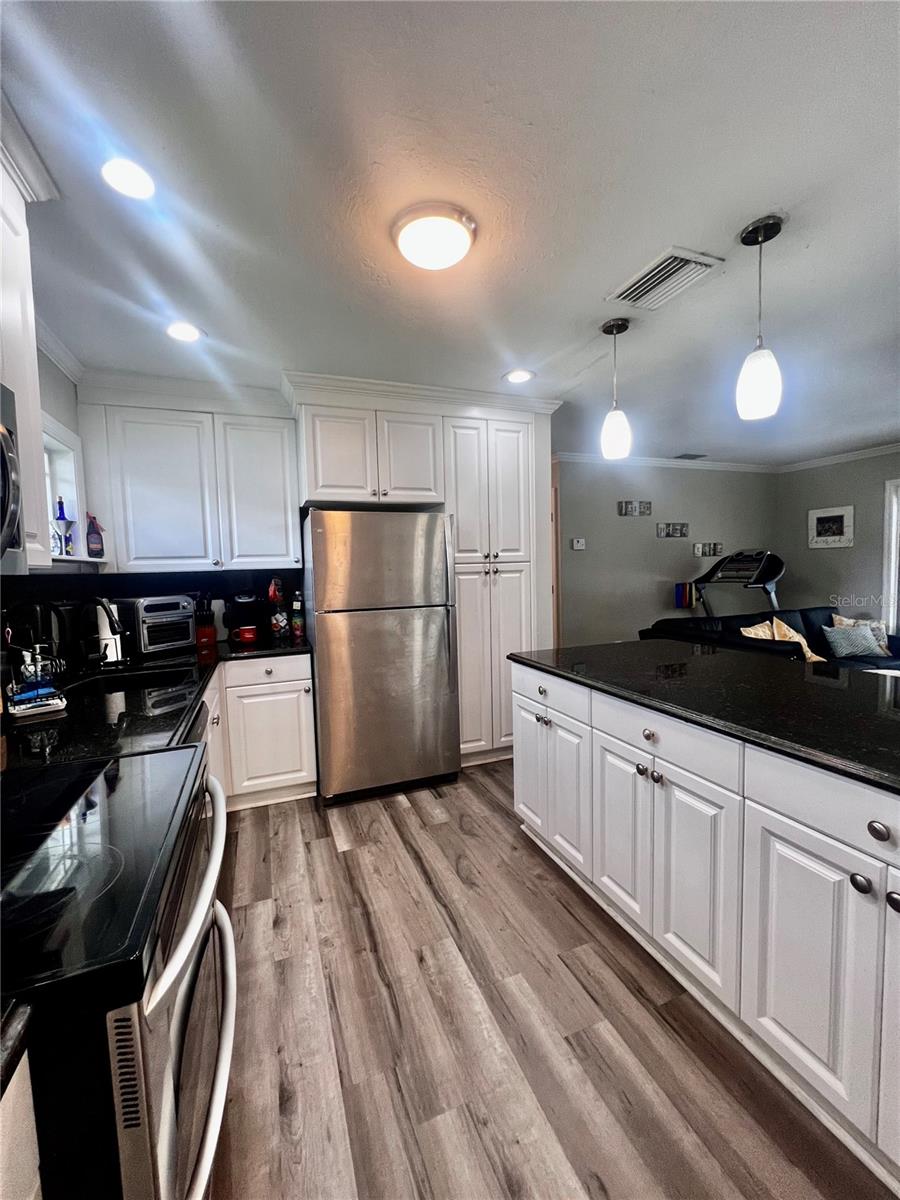 4928 BELL MEADE DR