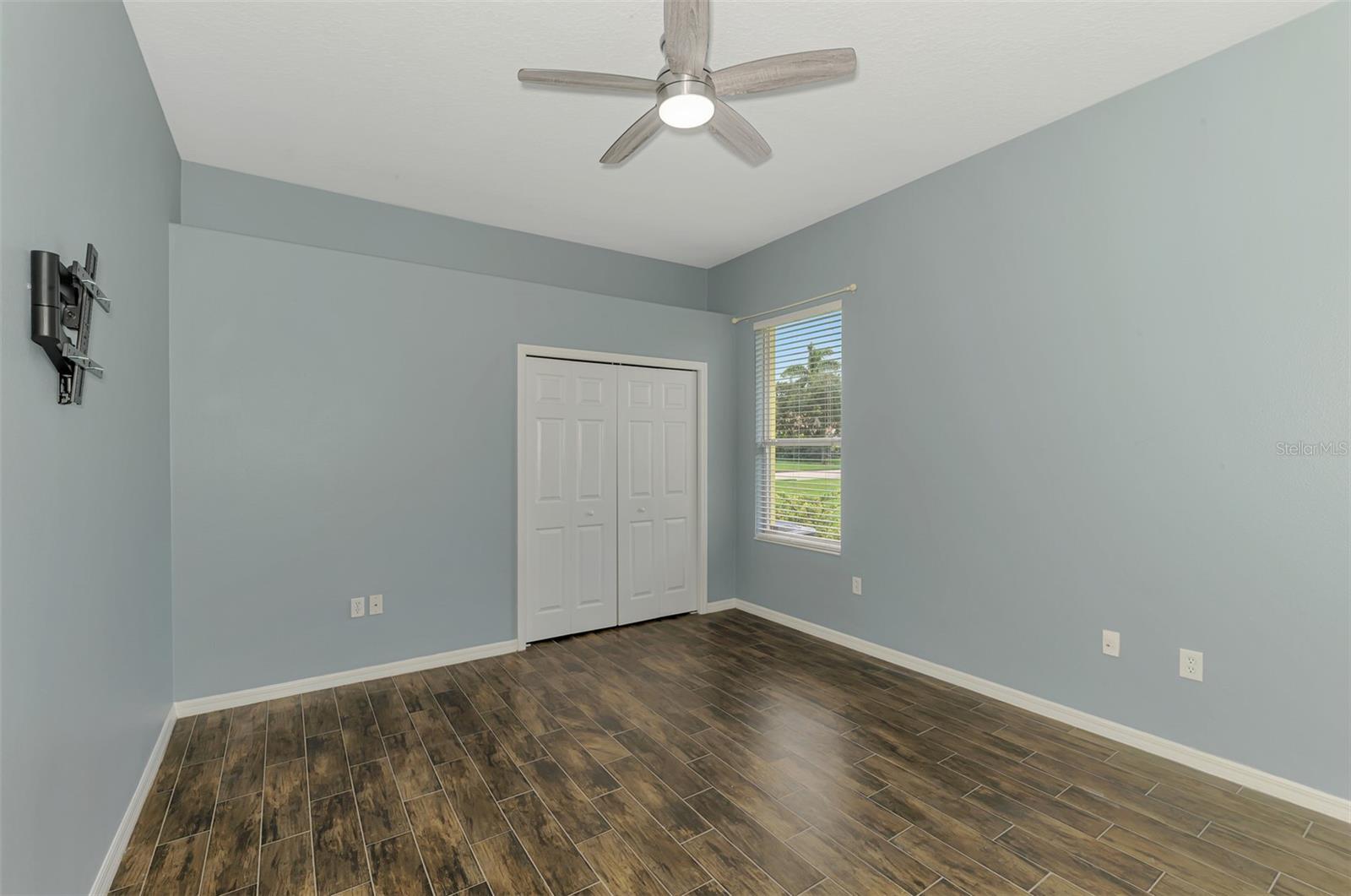 14711 2ND AVENUE CIR NE