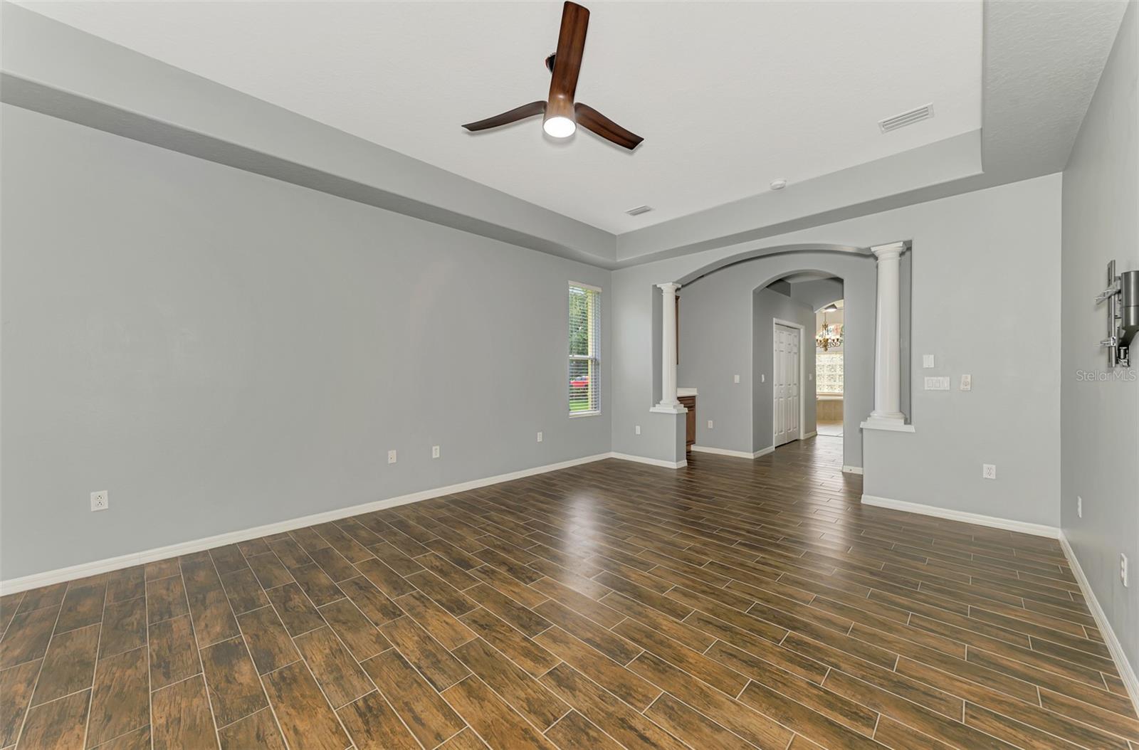 14711 2ND AVENUE CIR NE