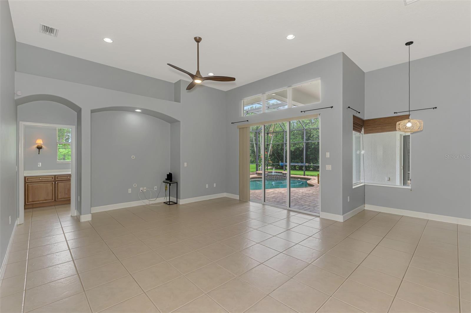 14711 2ND AVENUE CIR NE