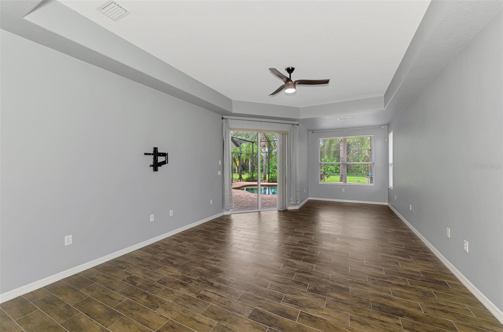 14711 2ND AVENUE CIR NE