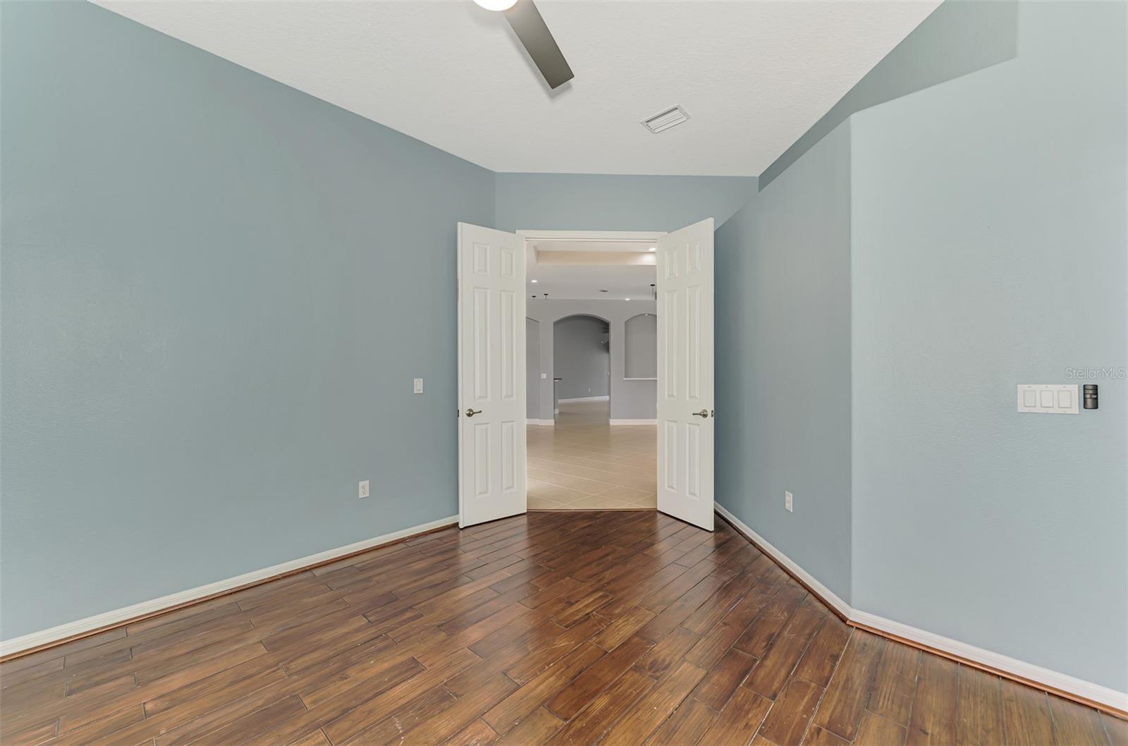 14711 2ND AVENUE CIR NE