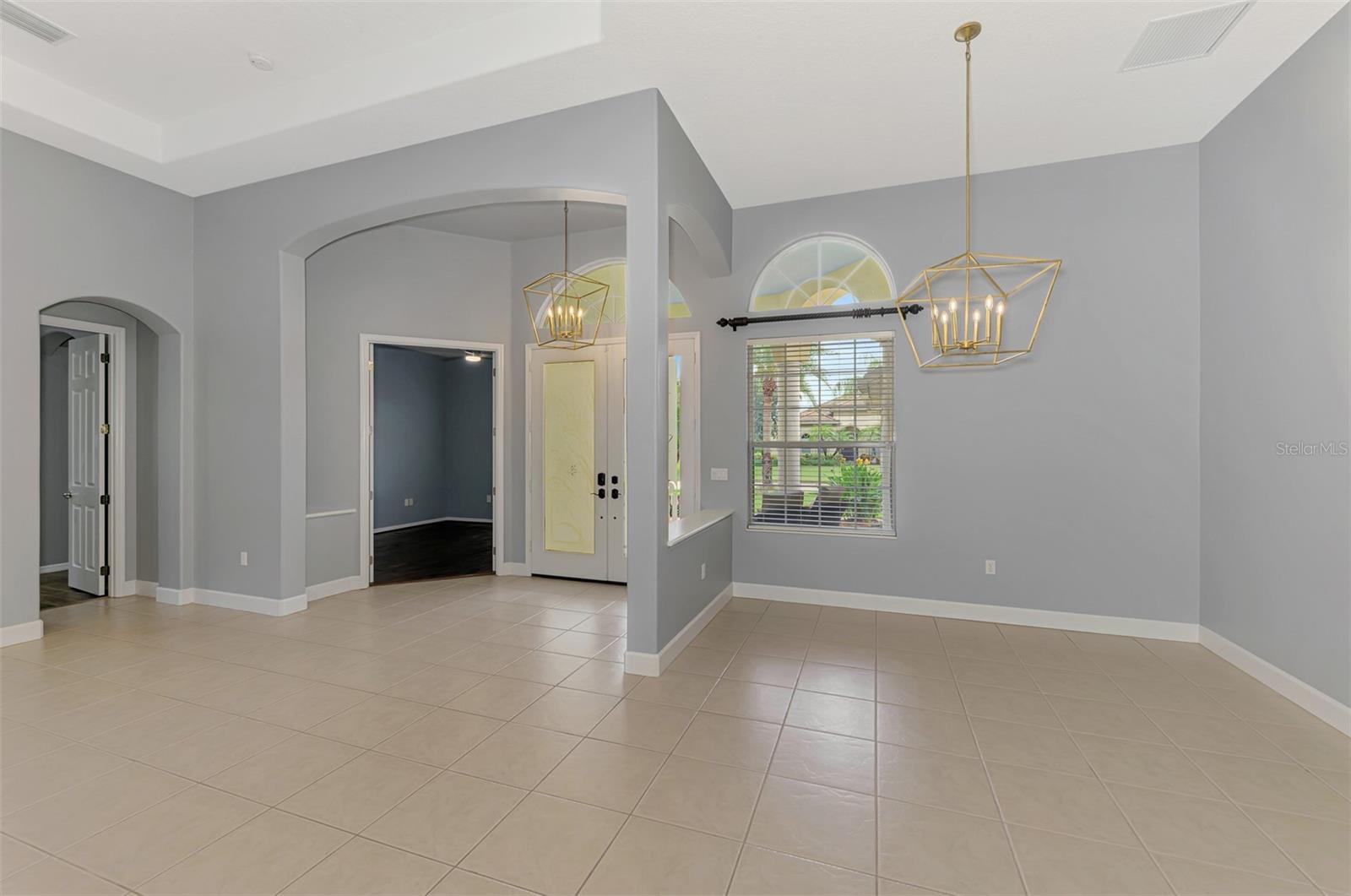 14711 2ND AVENUE CIR NE