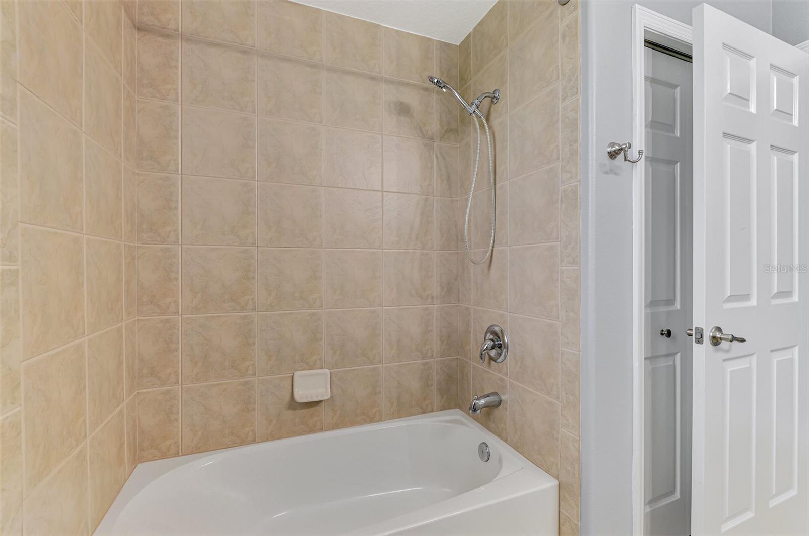 14711 2ND AVENUE CIR NE