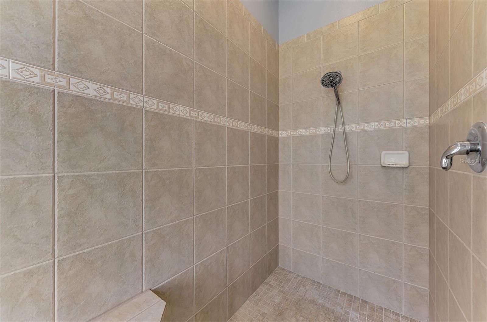 14711 2ND AVENUE CIR NE