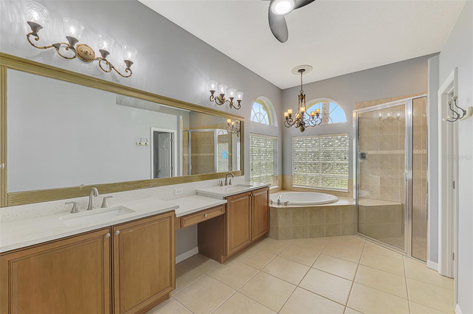 14711 2ND AVENUE CIR NE