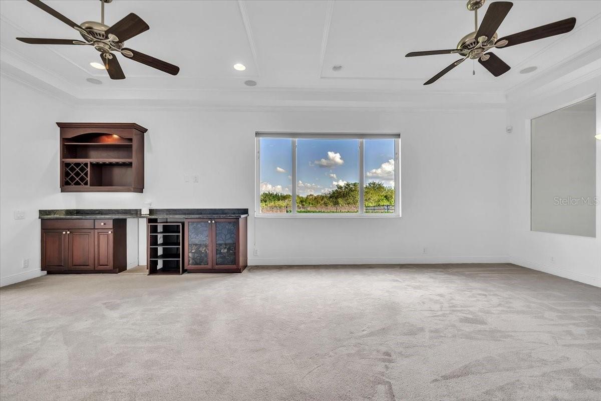 709 COUNTRY MEADOWS WAY