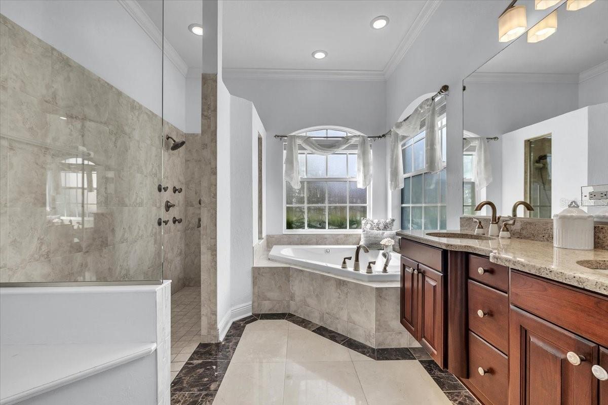 709 COUNTRY MEADOWS WAY