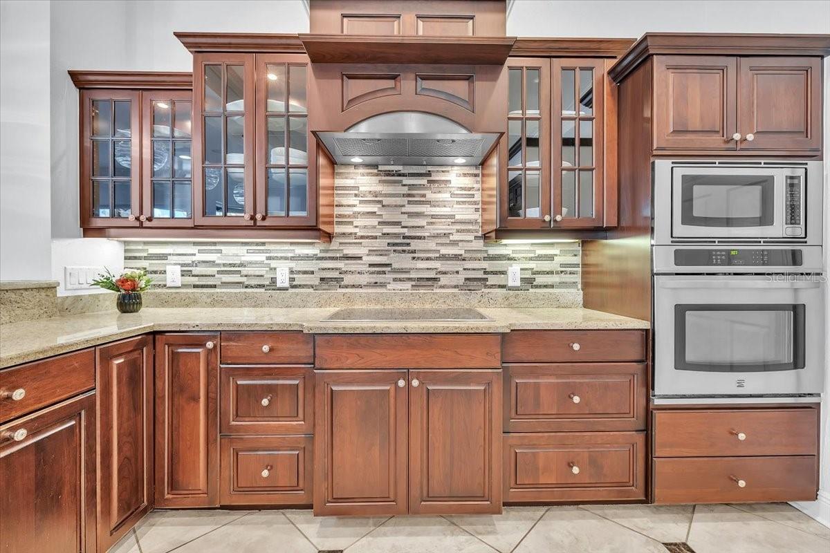 709 COUNTRY MEADOWS WAY