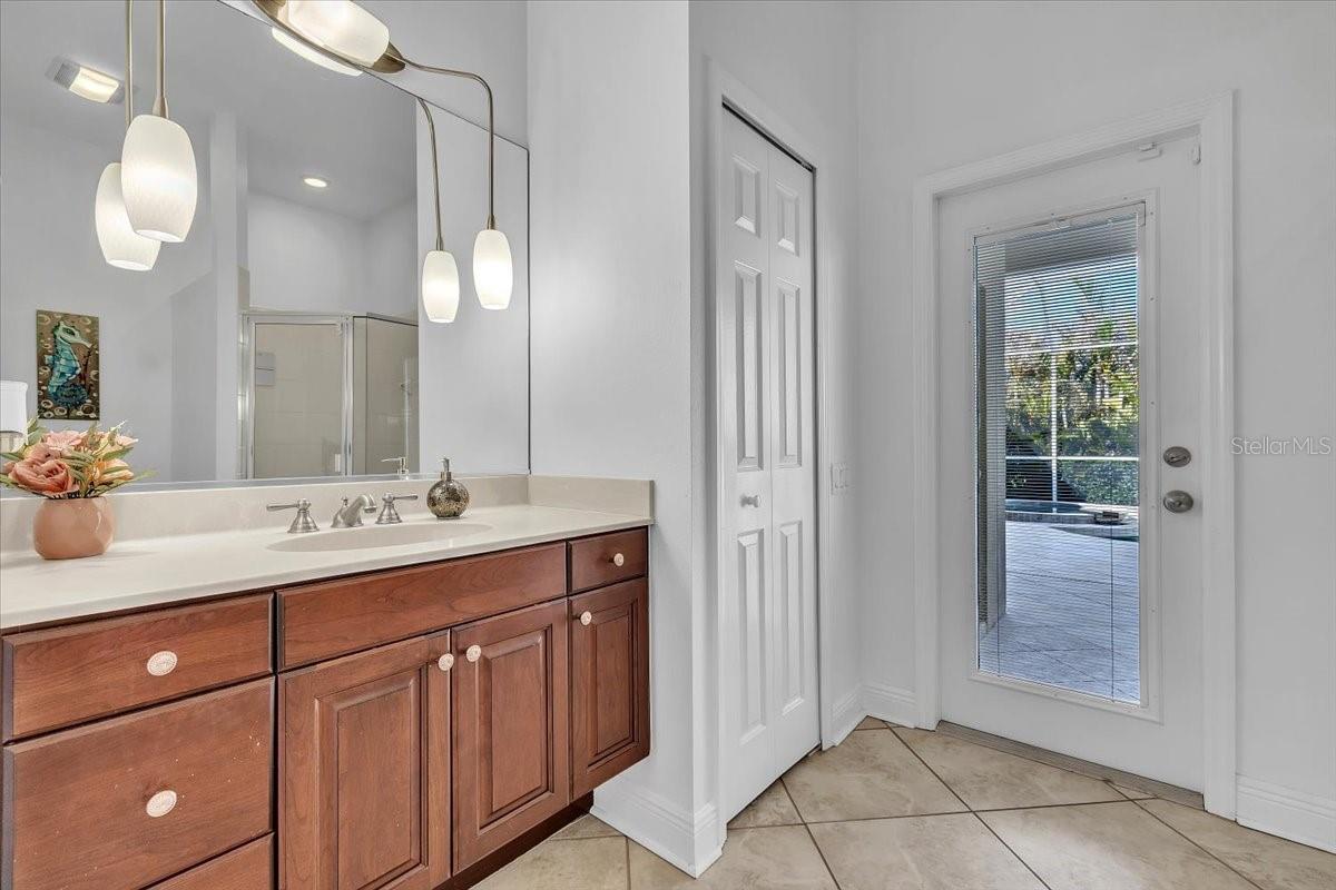 709 COUNTRY MEADOWS WAY