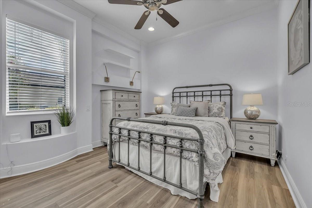 709 COUNTRY MEADOWS WAY