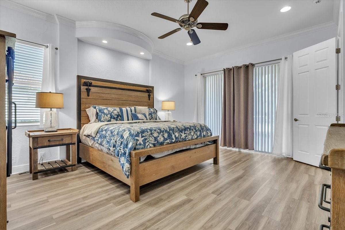 709 COUNTRY MEADOWS WAY