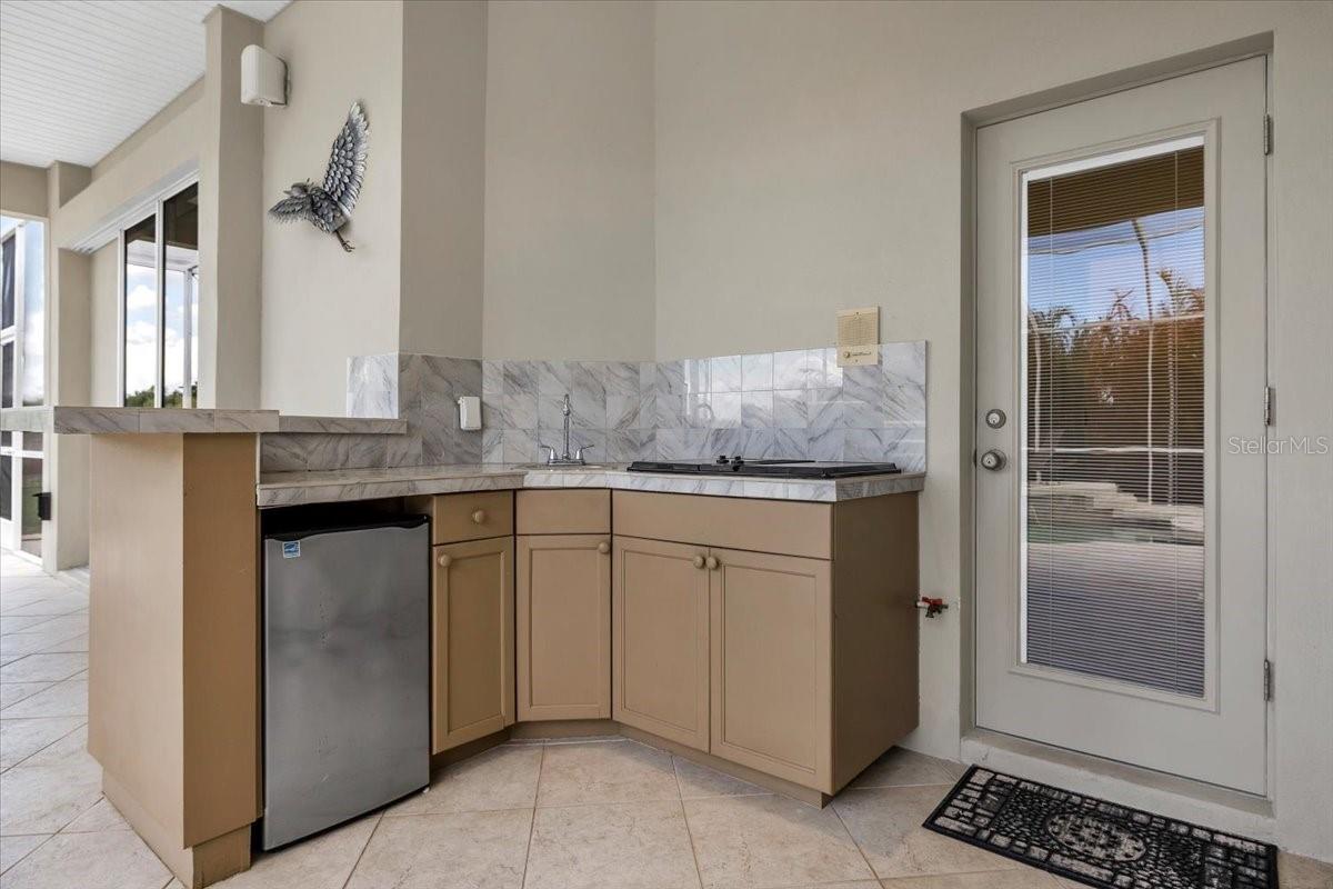 709 COUNTRY MEADOWS WAY