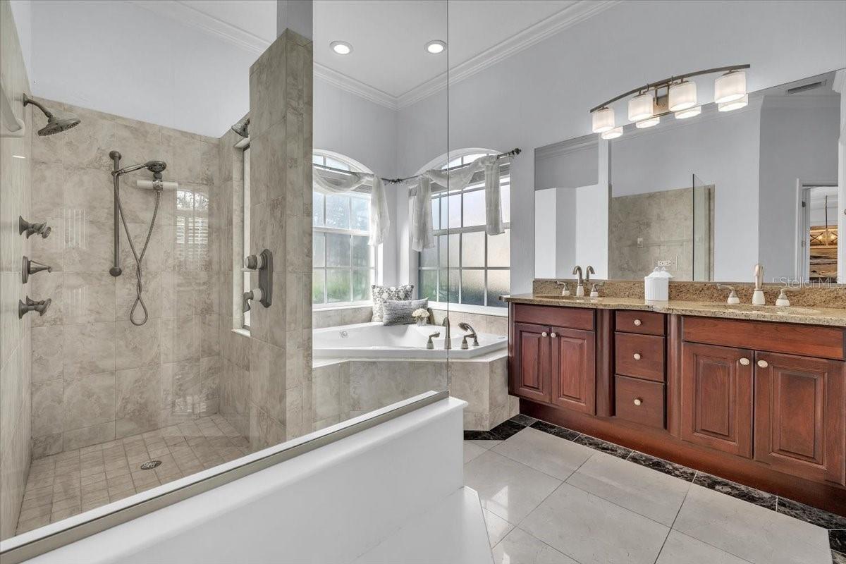 709 COUNTRY MEADOWS WAY