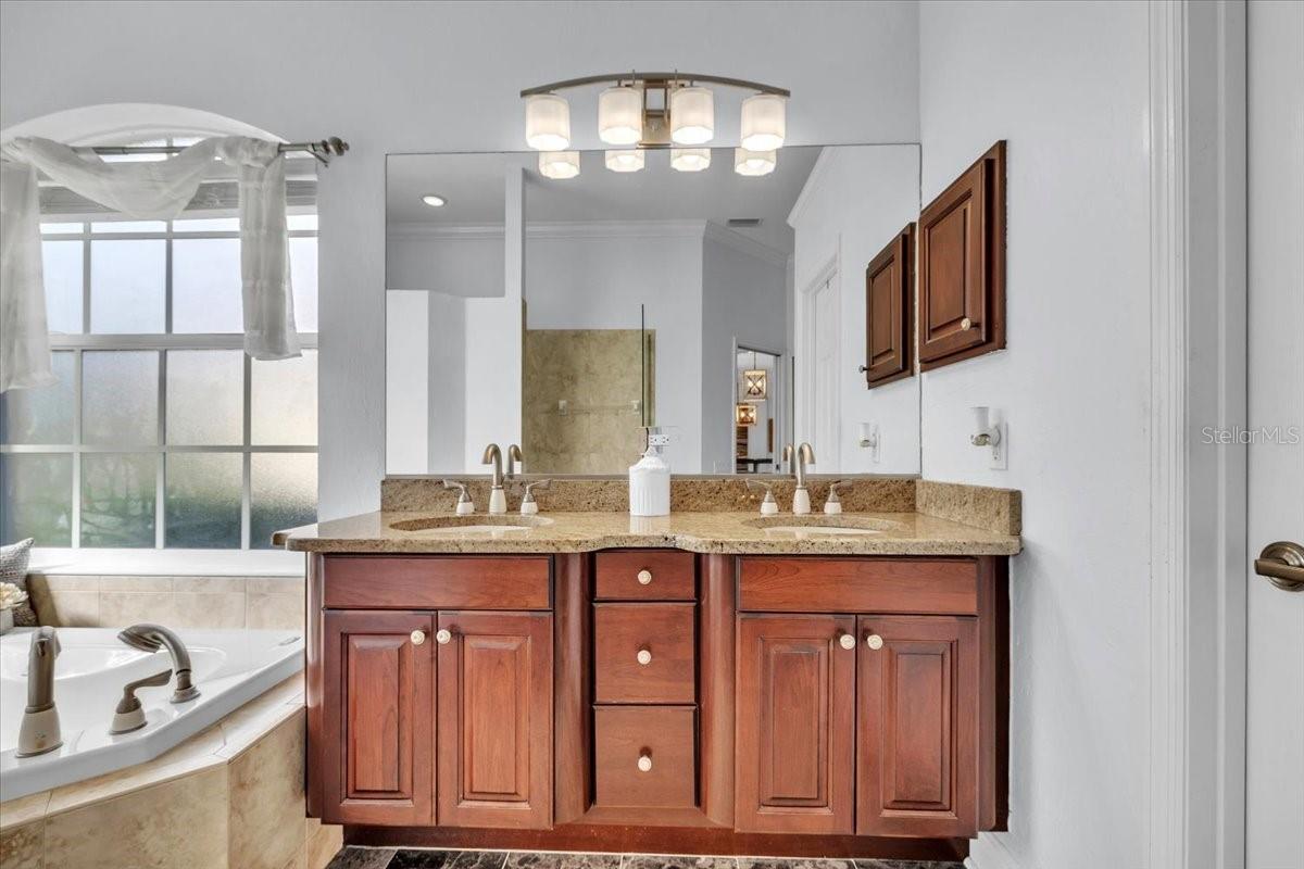 709 COUNTRY MEADOWS WAY