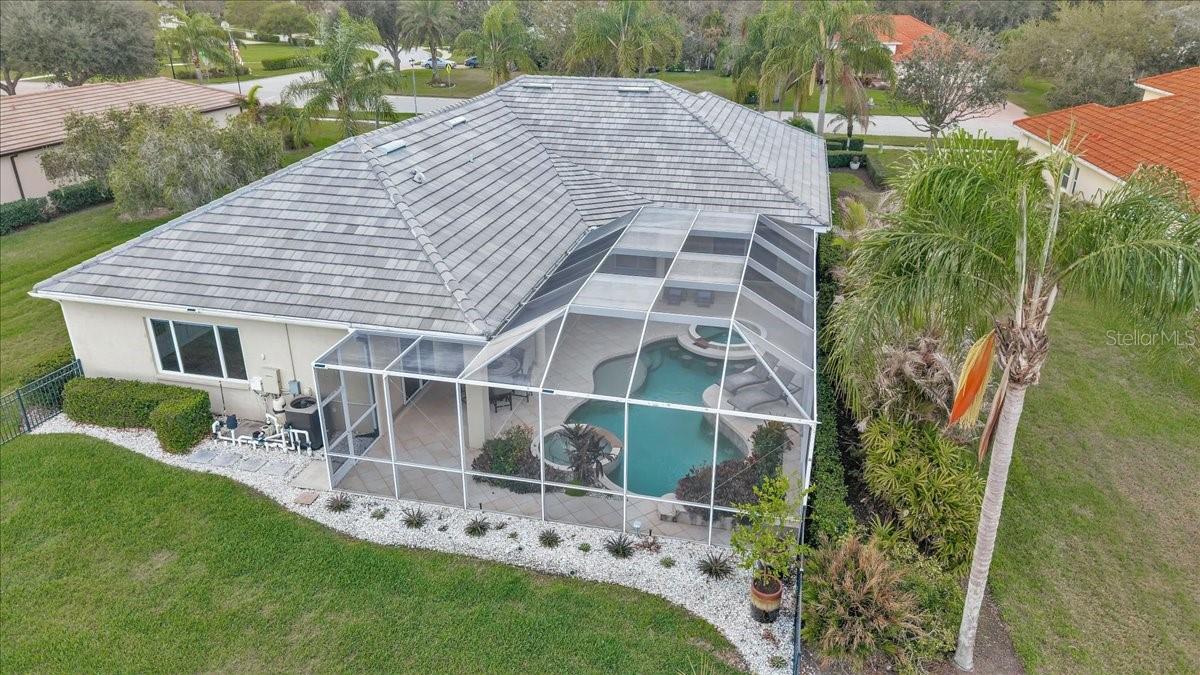 709 COUNTRY MEADOWS WAY