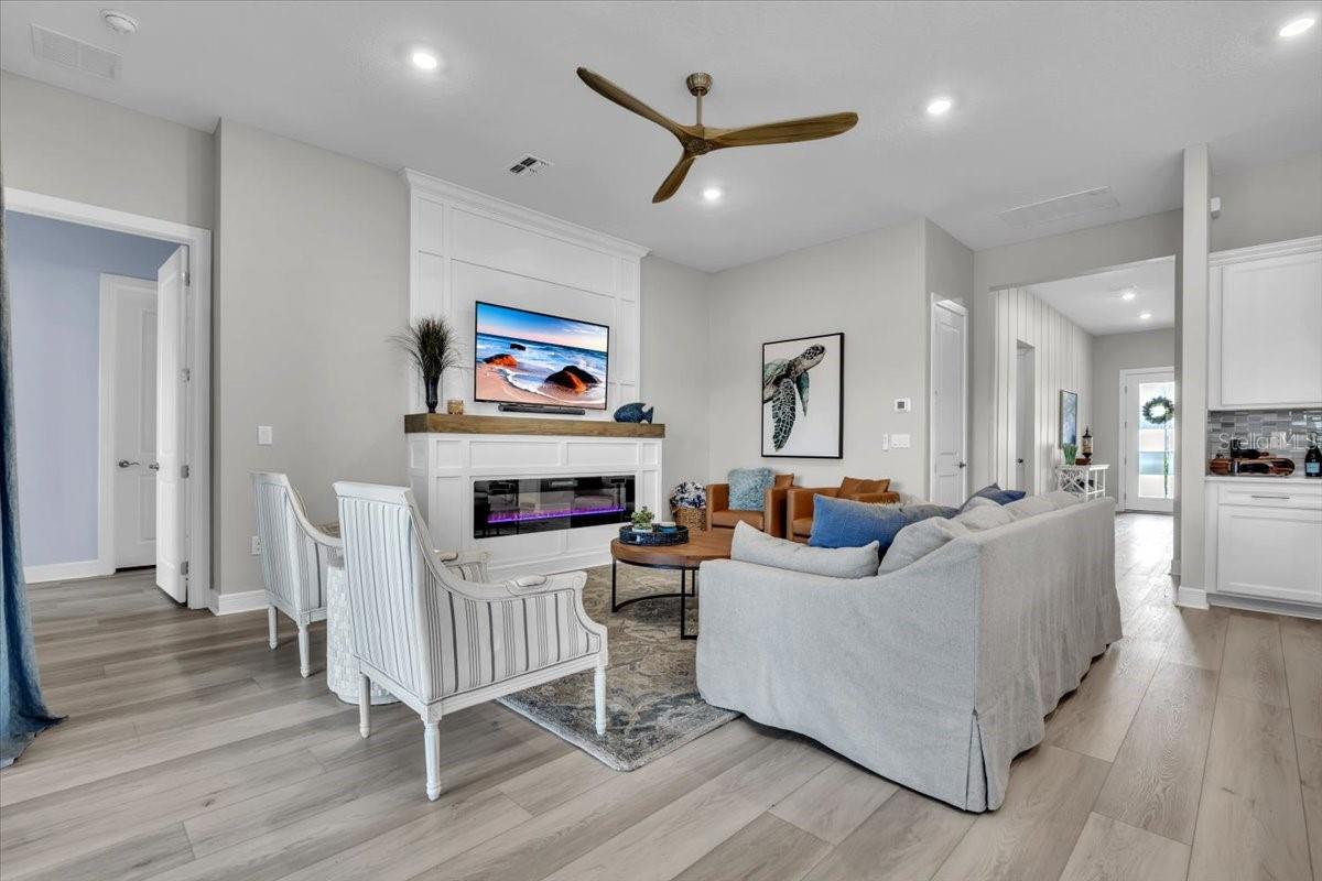 9332 BARRIER COAST TRL