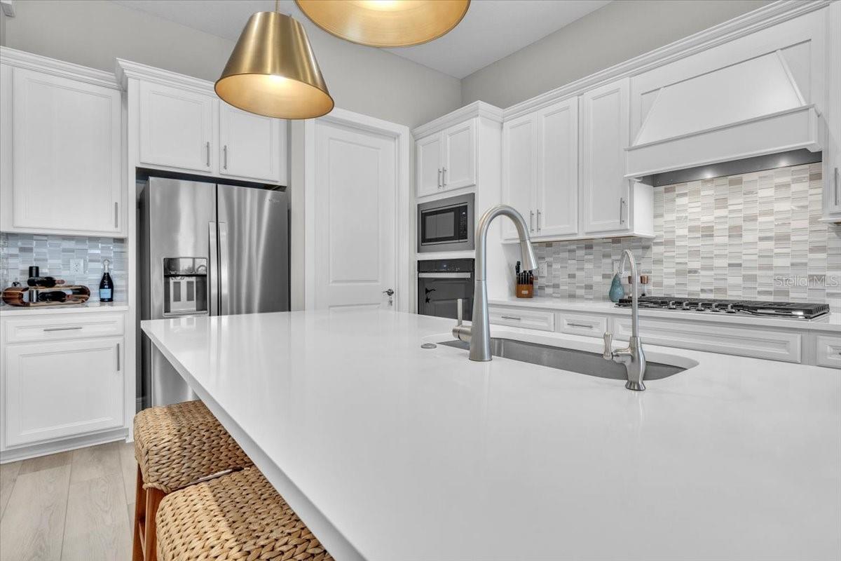 9332 BARRIER COAST TRL