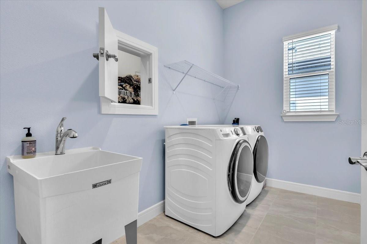 9332 BARRIER COAST TRL