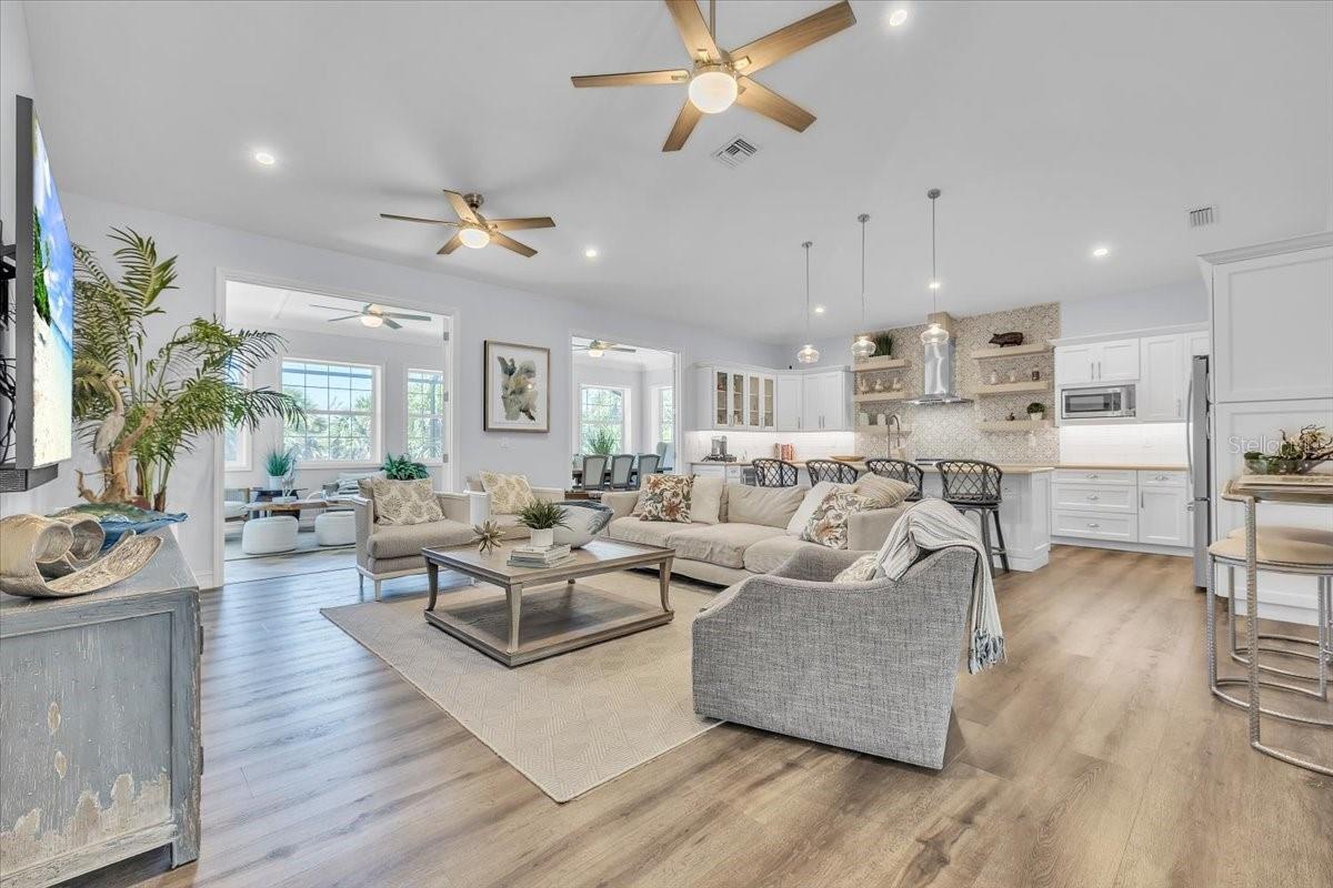 9277 BELDING DR