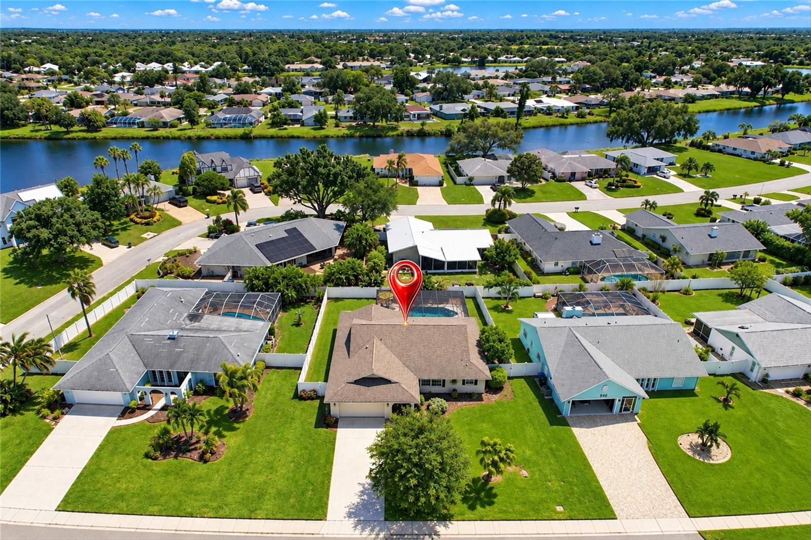 1242 PINEBROOK WAY