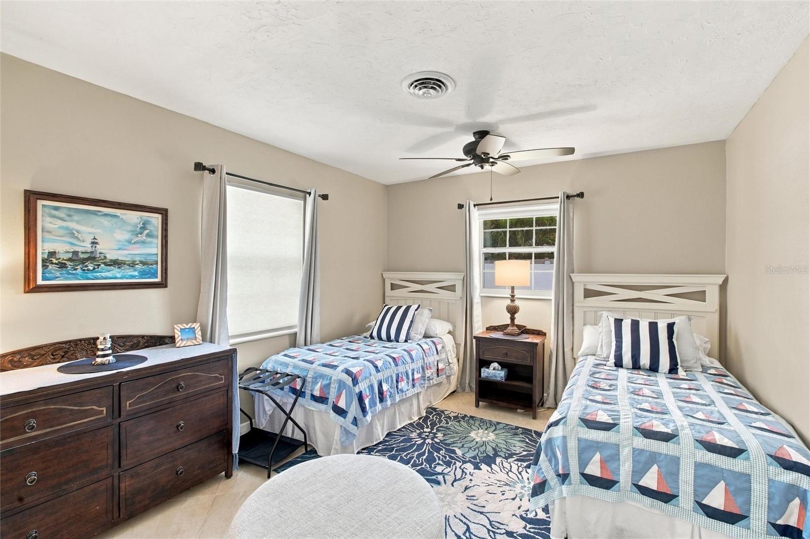 1242 PINEBROOK WAY