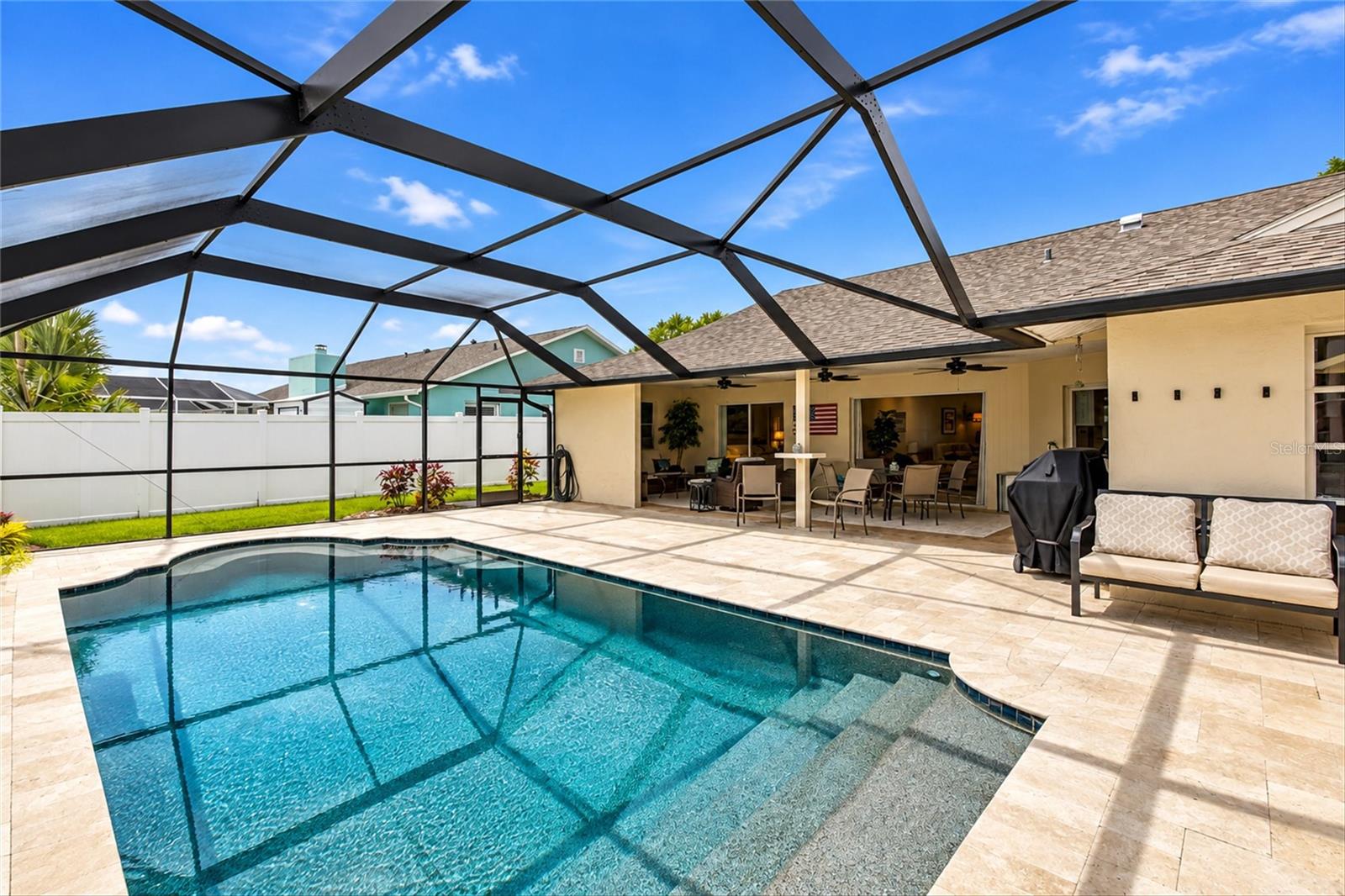 1242 PINEBROOK WAY