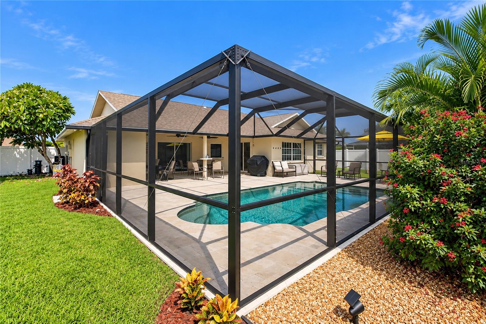 1242 PINEBROOK WAY