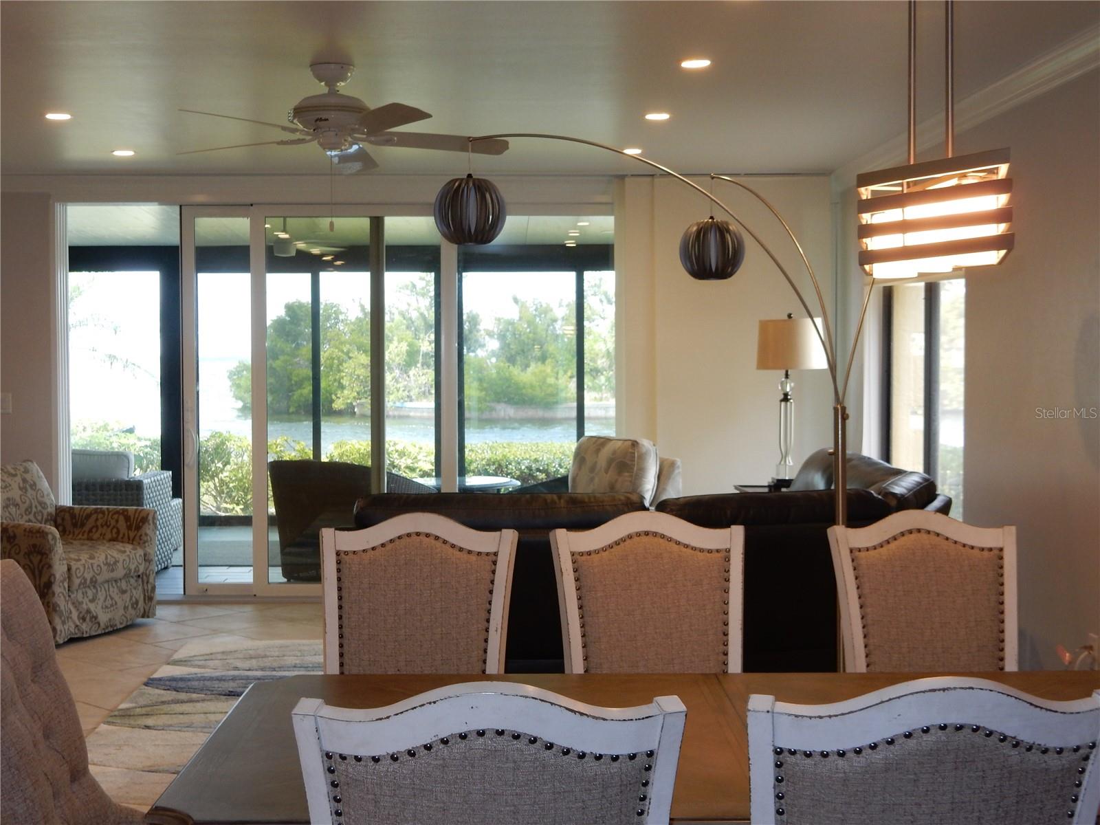 3270 SOUTHSHORE DR #72A