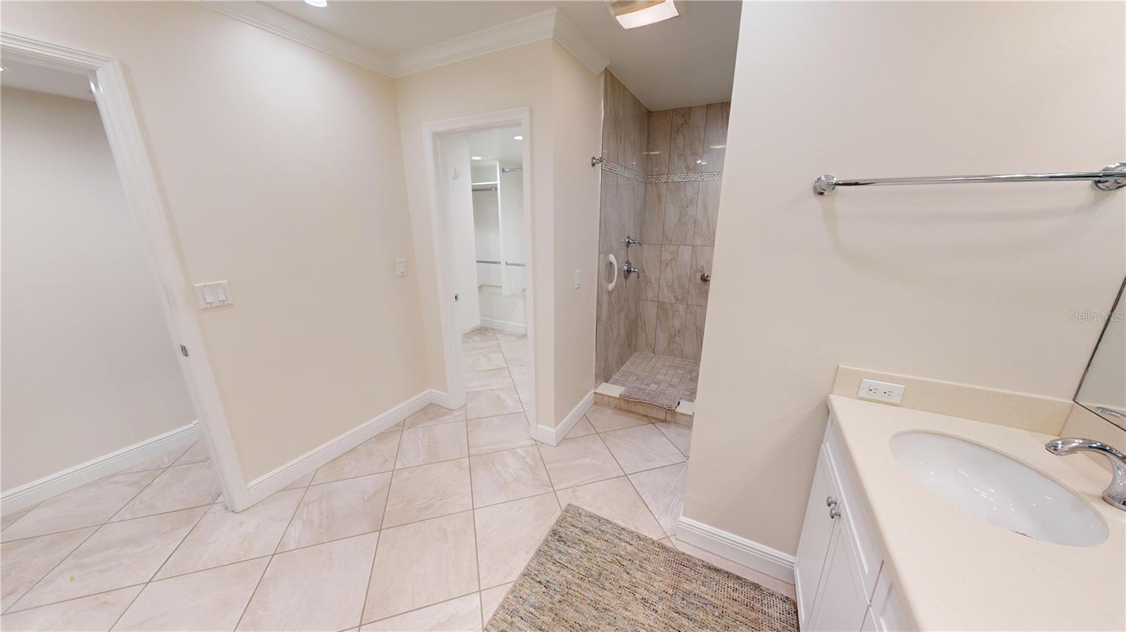 3270 SOUTHSHORE DR #72A