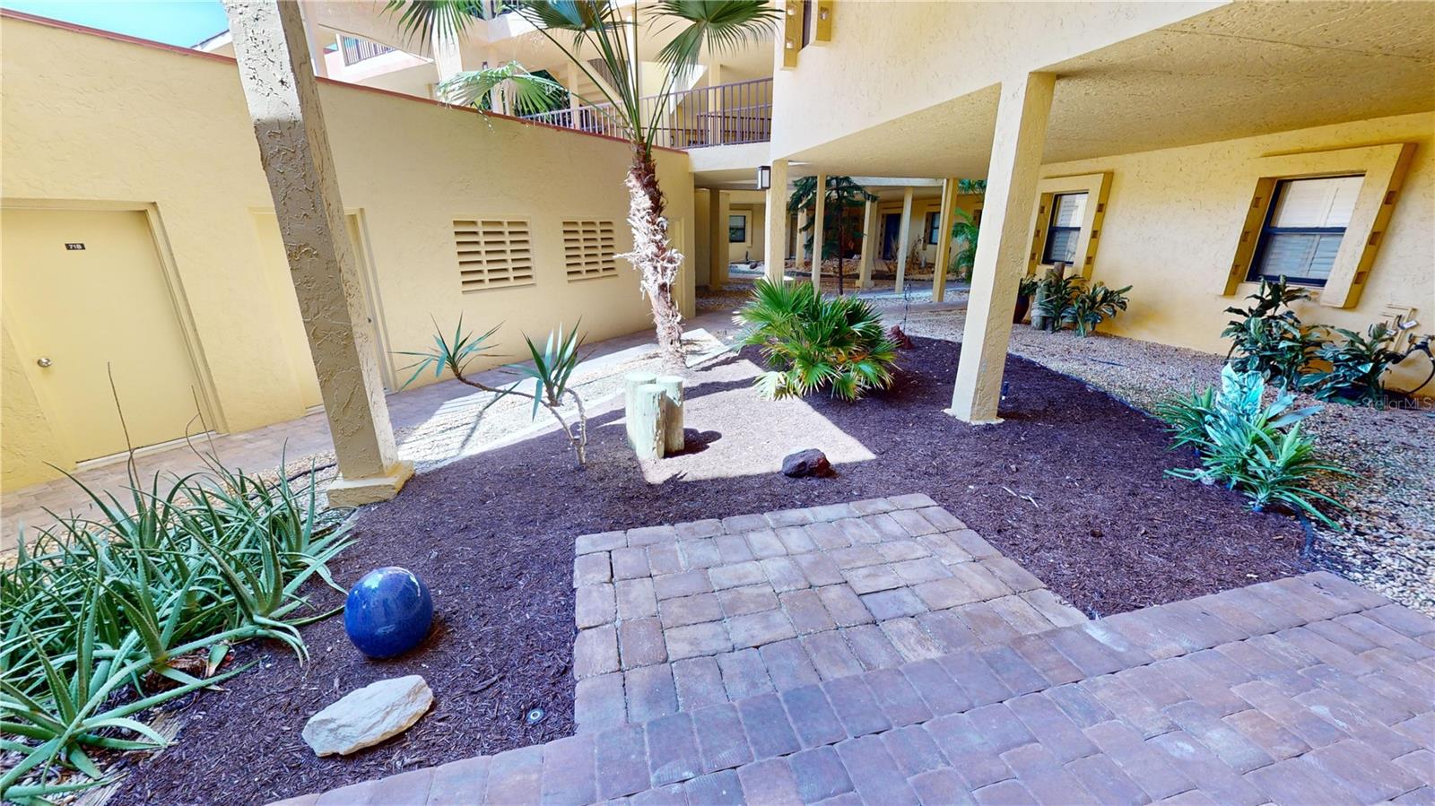 3270 SOUTHSHORE DR #72A