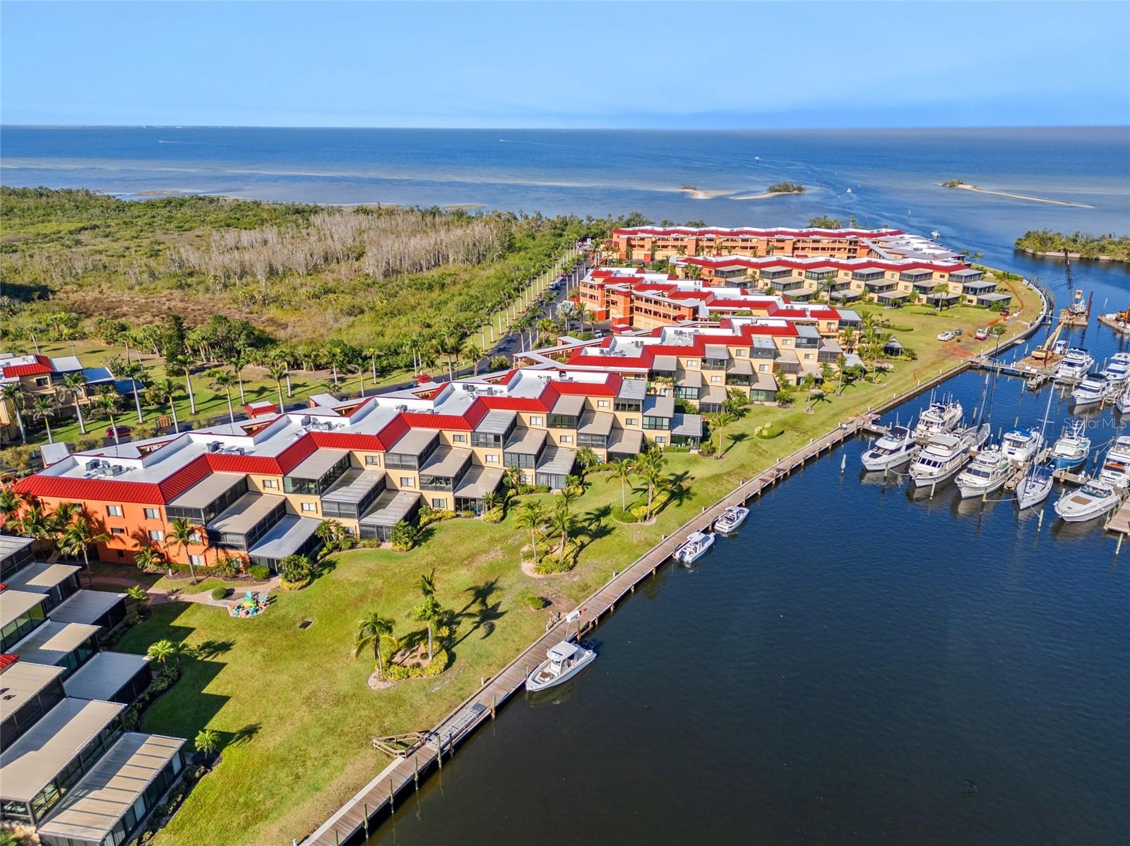 3230 SOUTHSHORE DR #33A