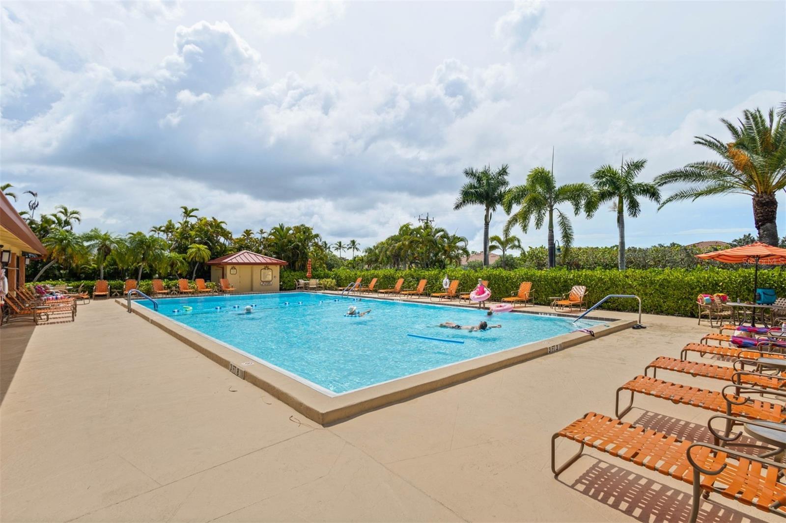 3230 SOUTHSHORE DR #33A