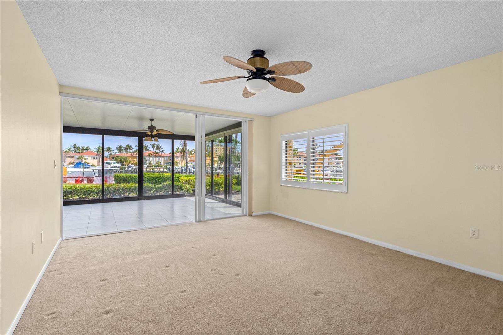 3230 SOUTHSHORE DR #33A