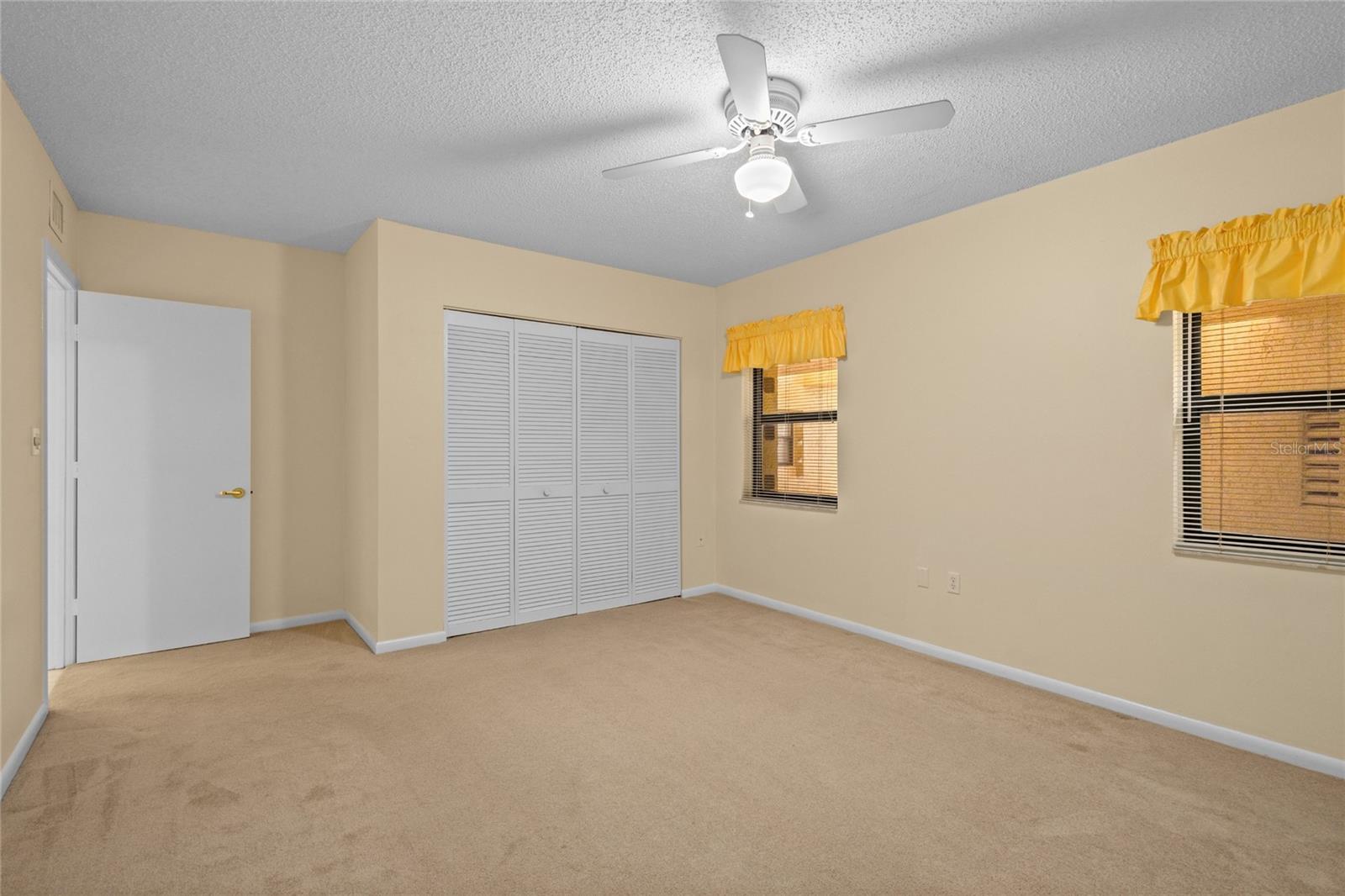 3230 SOUTHSHORE DR #33A